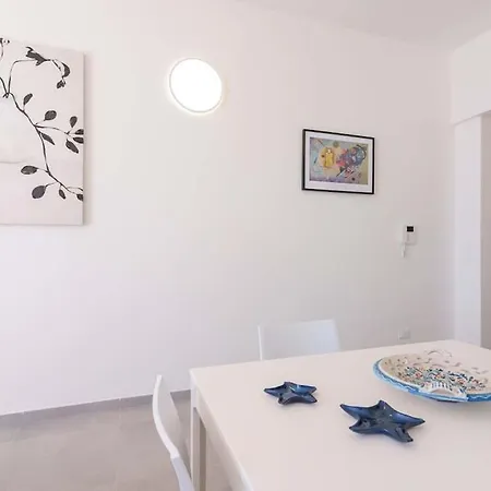 Mareluna Apartment